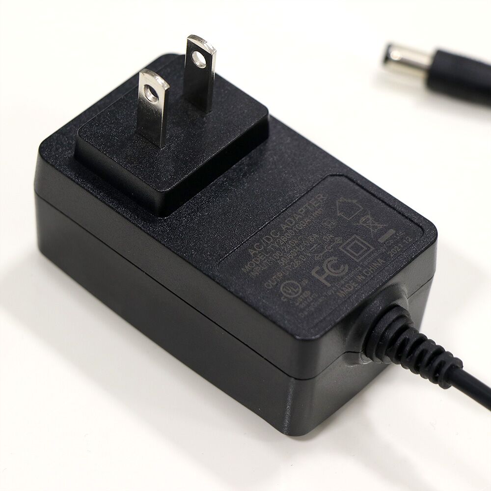 T1000_2021_Charger_back_Web