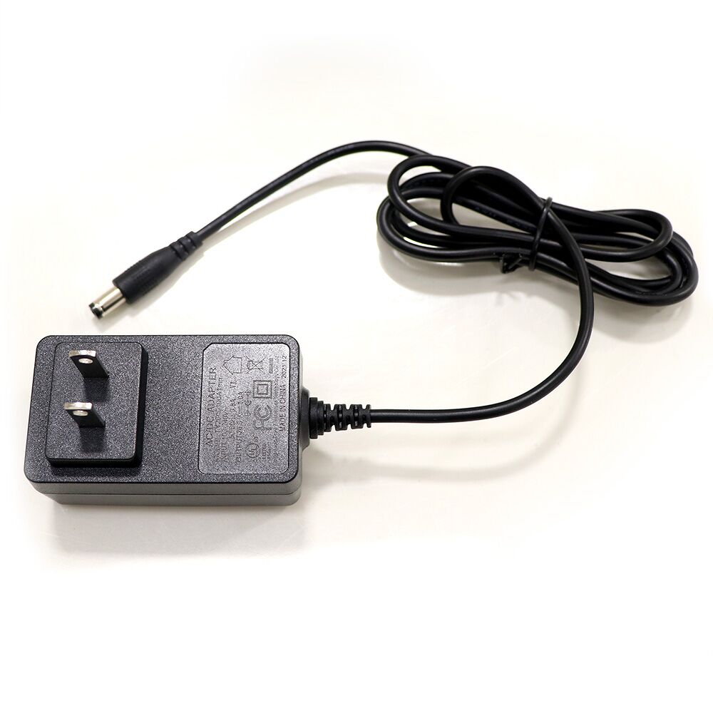 T1000_2021_Charger_back2_web